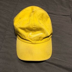 yellow Nike hat